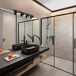 La Villa *
