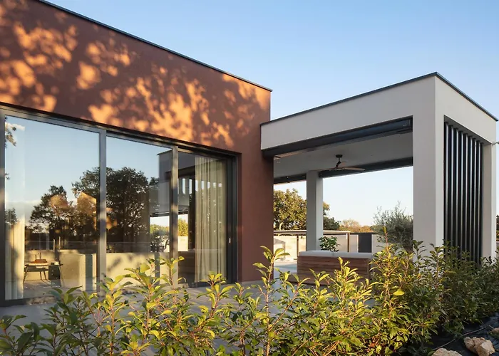 La Villa *