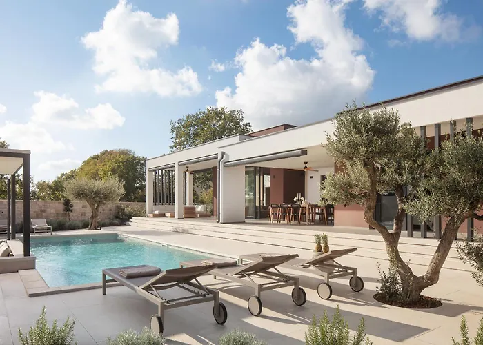 La Villa *